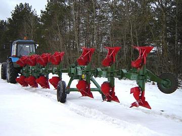 Плуг полунавесной оборотный ППО-7-40 К