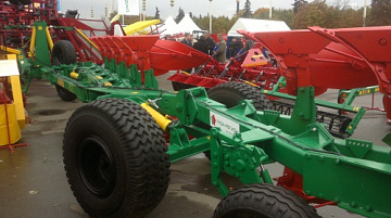 Плуг полунавесной оборотный ППО-8-45-01