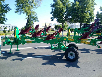 Плуг полунавесной оборотный ППО-(4+1)-40КЗ