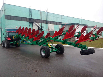 Плуг полунавесной оборотный ППОВ-9-45К